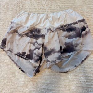 ☁️⚡️ Oiselle Running Shorts (Cloud Print) ⚡️☁️